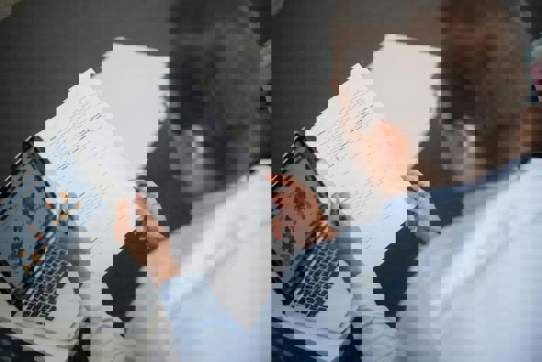 Investigación destapa irregularidades en adquisición de equipos informáticos por parte del gobierno regional